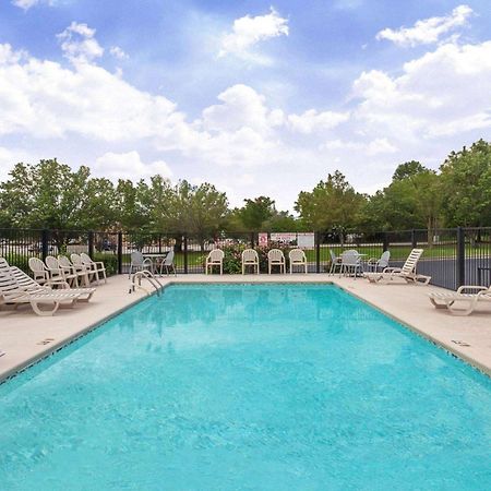 Baymont By Wyndham Florence/Muscle Shoals Exterior foto