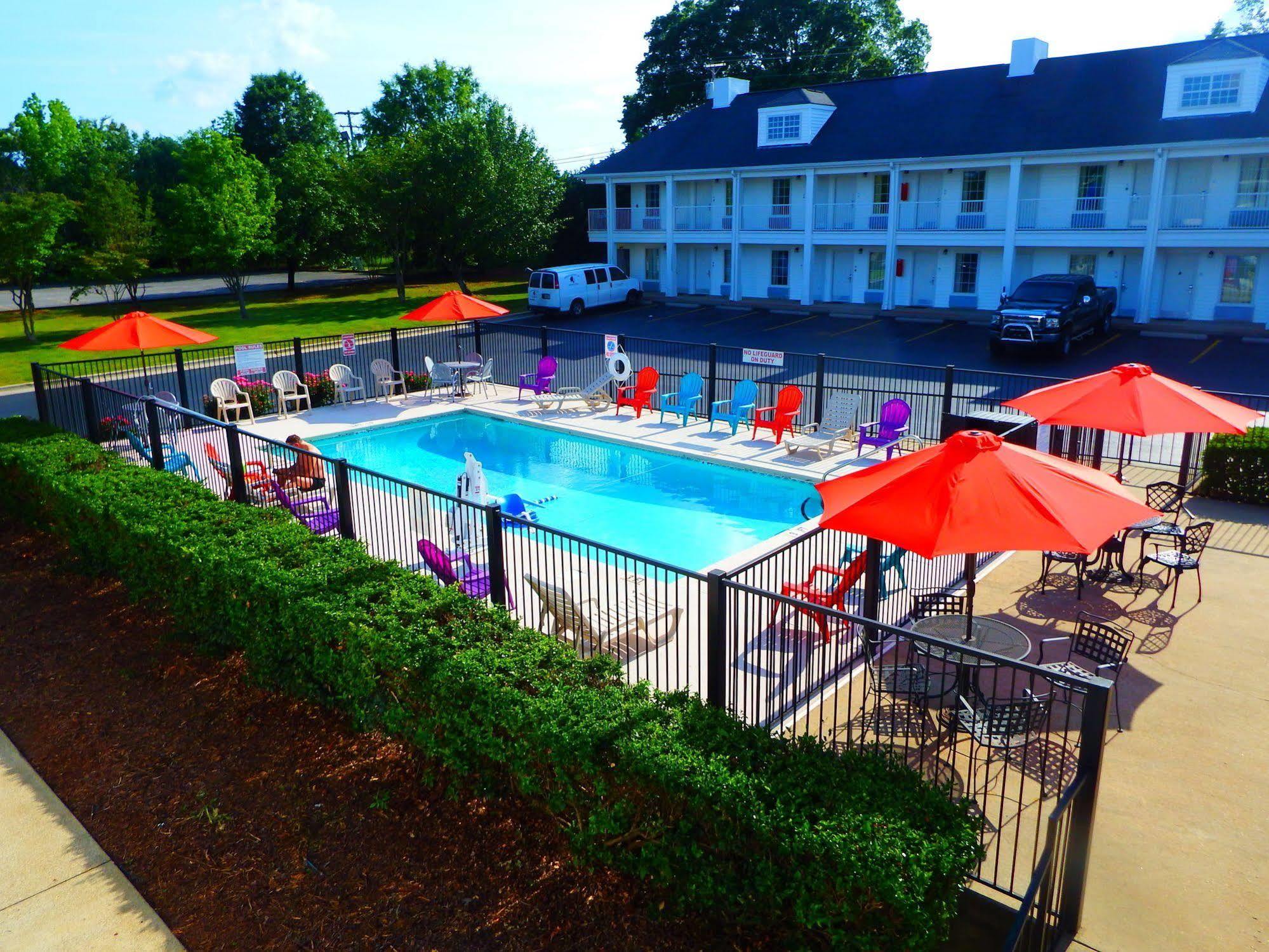 Baymont By Wyndham Florence/Muscle Shoals Exterior foto